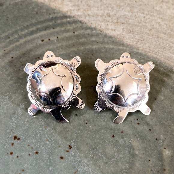 Proceeds donated National Wildlife Fed - Richard Begay (Navajo) Sterling Turtles - Picture 1 of 5